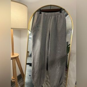 Brandy Melville J galt New York sweat pants
